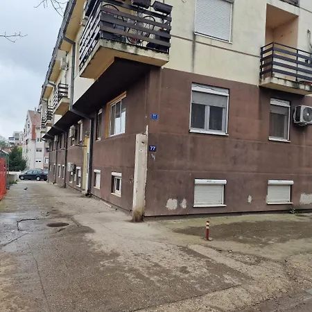 Idoli Stan Apartment